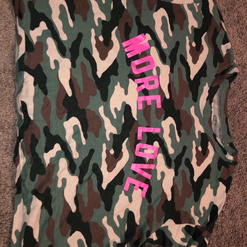 Camo oversized cropped tee
